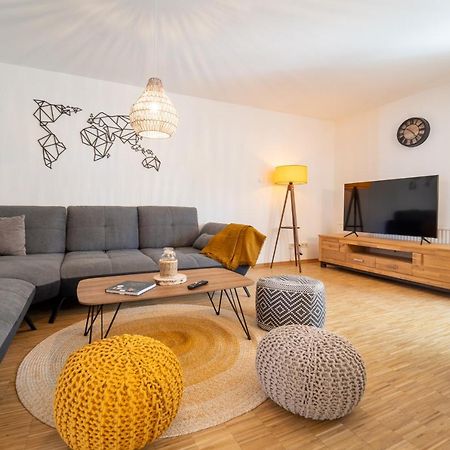 dreamcation - Ehemaliges Pfarrhaus, 3D-Tour, 4 SZ, Terrasse, BBQ, Küche, Garten, 140qm Kelheim Exterior foto