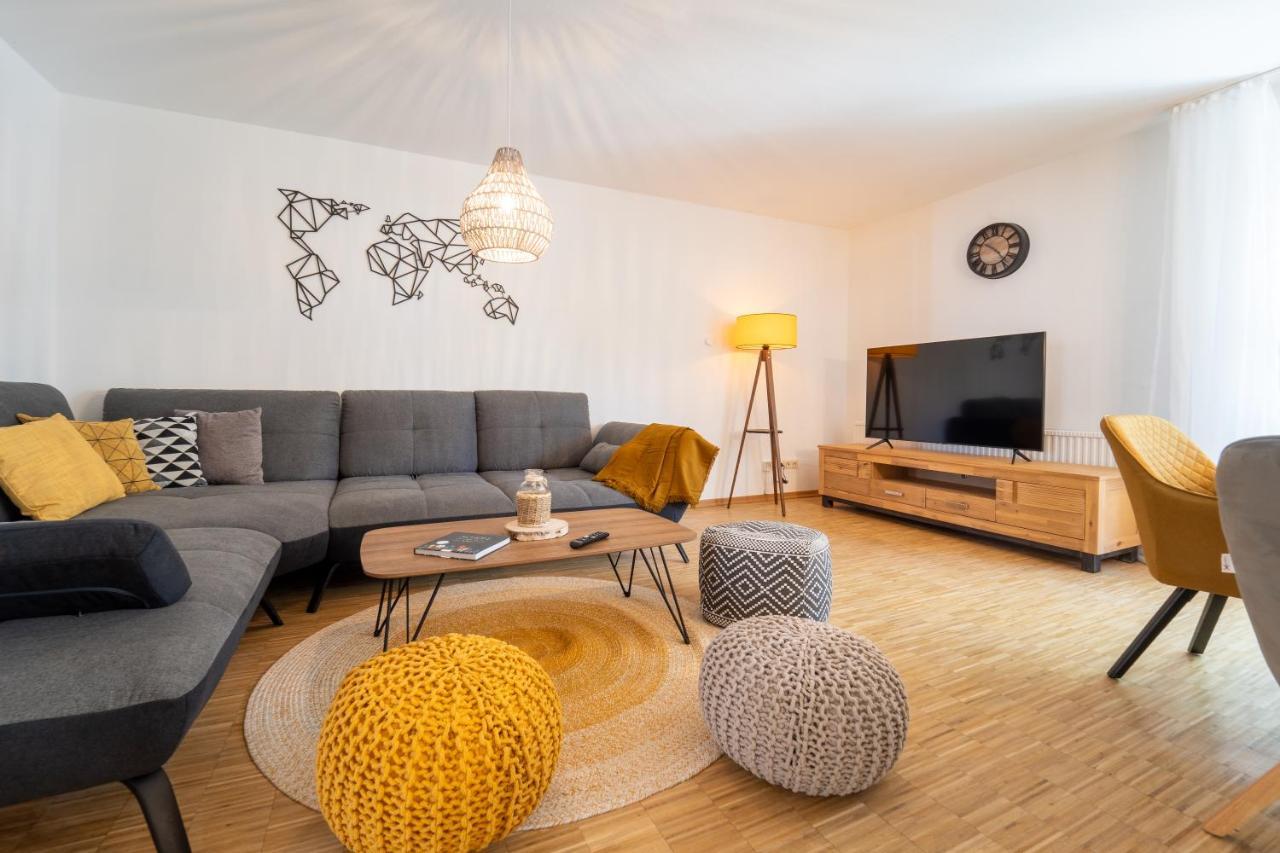 dreamcation - Ehemaliges Pfarrhaus, 3D-Tour, 4 SZ, Terrasse, BBQ, Küche, Garten, 140qm Kelheim Exterior foto
