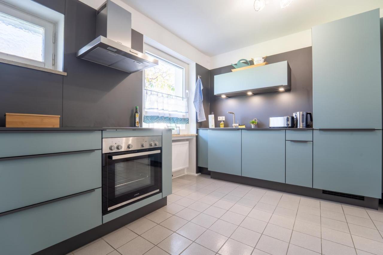 dreamcation - Ehemaliges Pfarrhaus, 3D-Tour, 4 SZ, Terrasse, BBQ, Küche, Garten, 140qm Kelheim Exterior foto