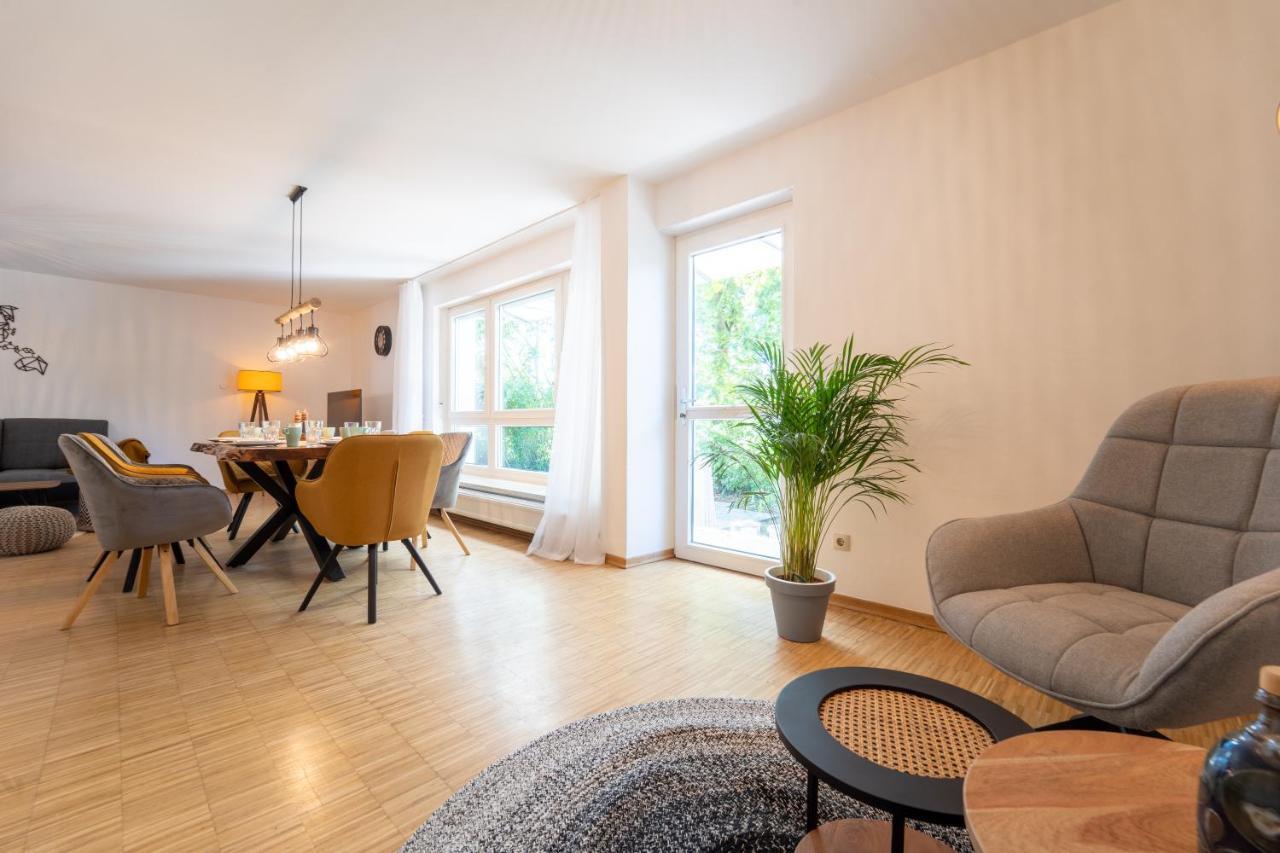 dreamcation - Ehemaliges Pfarrhaus, 3D-Tour, 4 SZ, Terrasse, BBQ, Küche, Garten, 140qm Kelheim Exterior foto