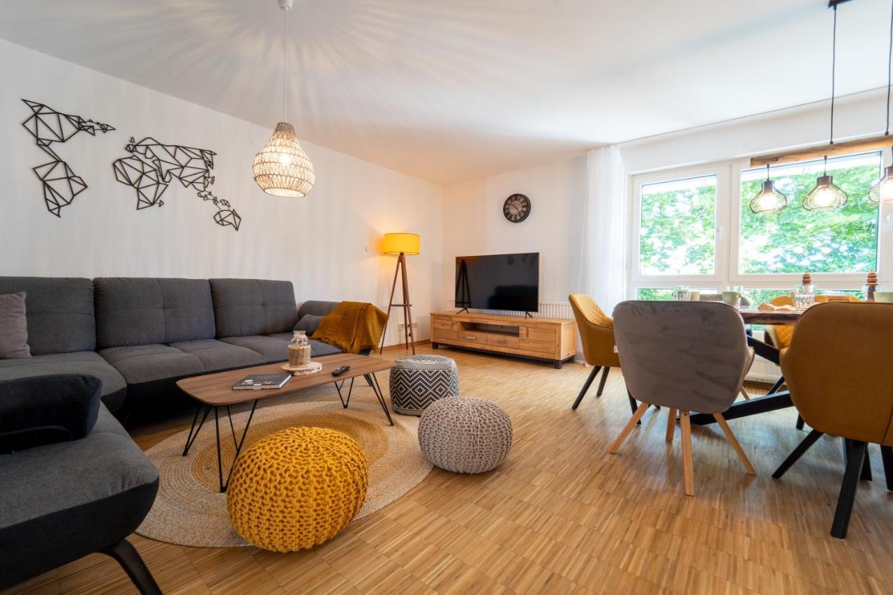 dreamcation - Ehemaliges Pfarrhaus, 3D-Tour, 4 SZ, Terrasse, BBQ, Küche, Garten, 140qm Kelheim Exterior foto