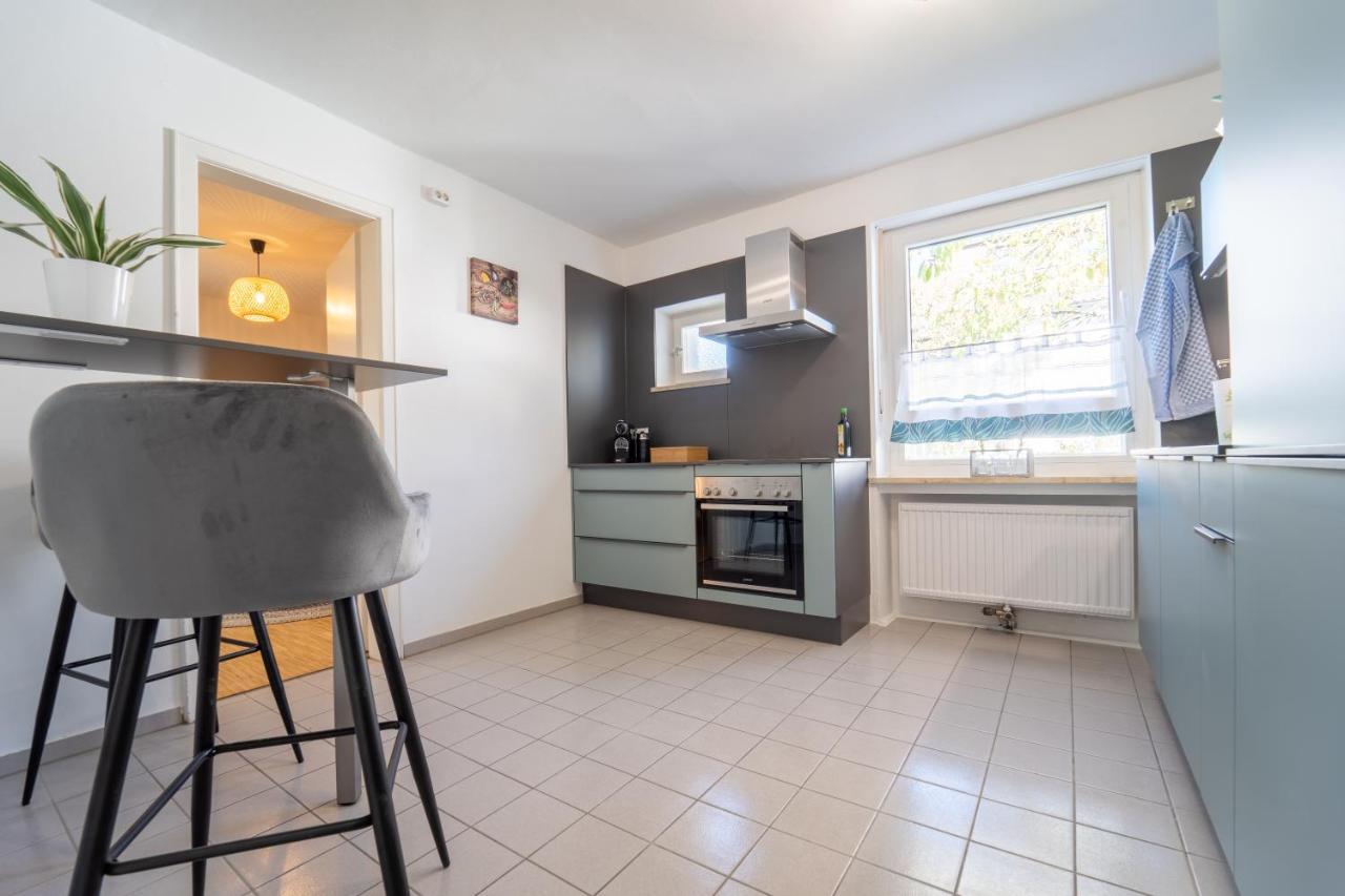 dreamcation - Ehemaliges Pfarrhaus, 3D-Tour, 4 SZ, Terrasse, BBQ, Küche, Garten, 140qm Kelheim Exterior foto
